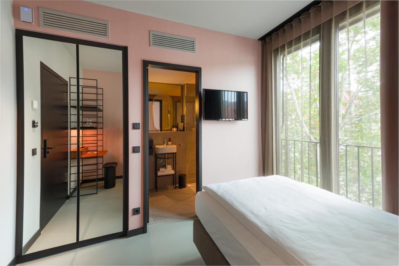 Hotel Emilu Design 4*