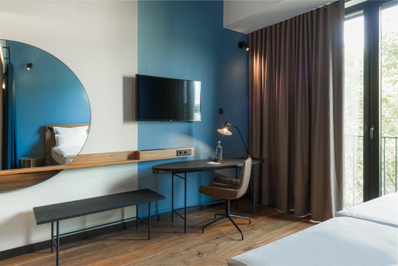 Emilu Design Hotel 4*