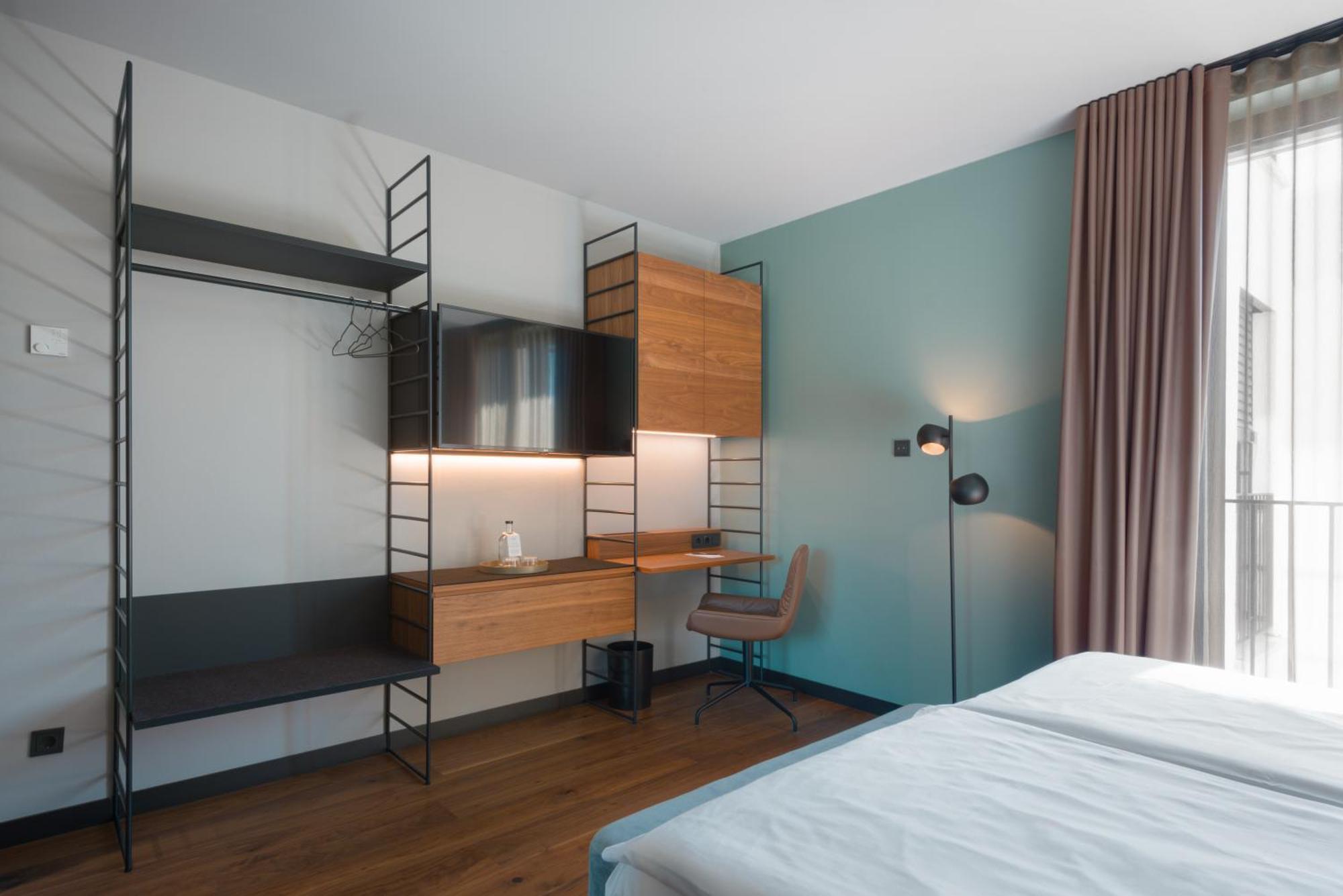 Hotel Emilu Design